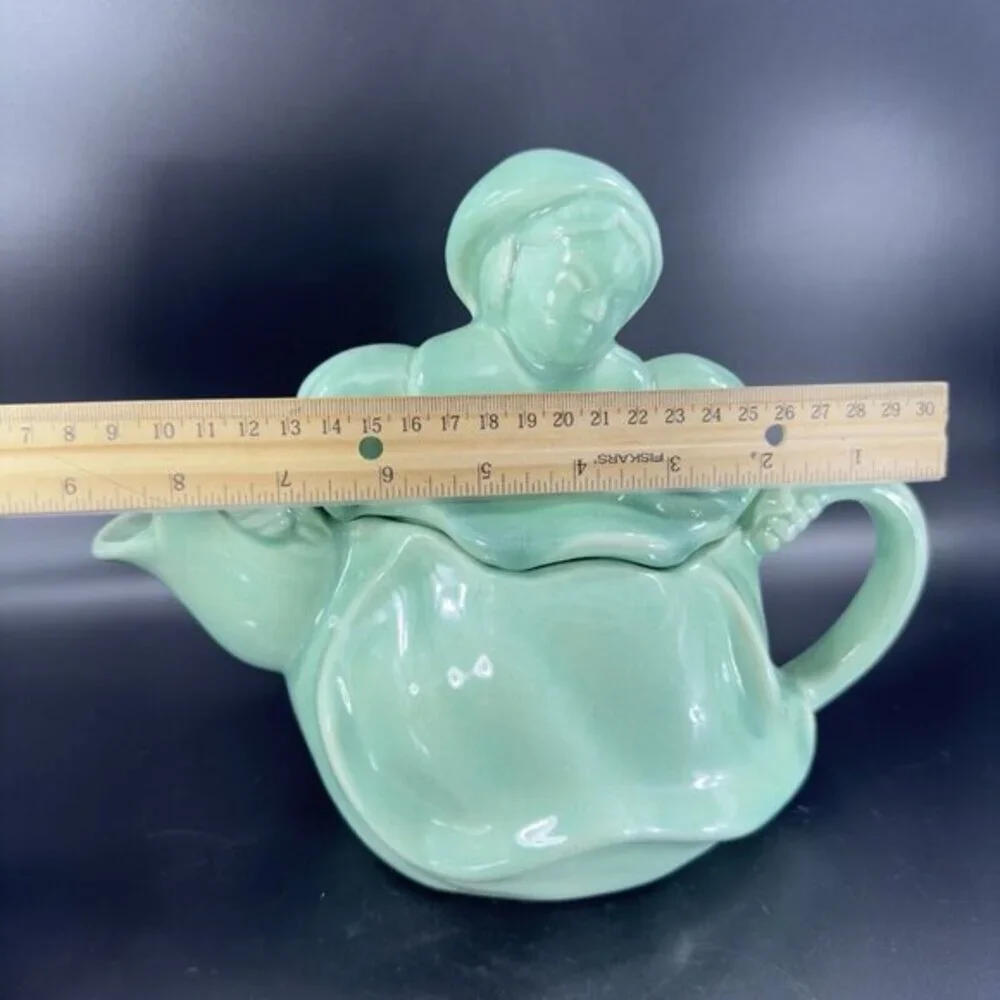 Vintage Red Wing Pottery Teapot Carafe Girl Lady Light Green Made in USA 260 VTG